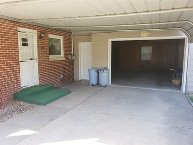 900 W Saint Louis Ave, Effingham, IL 62401 - photo 4