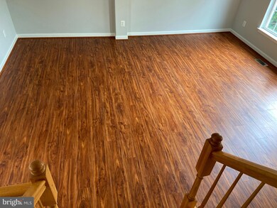 2537 Banshire Dr, Herndon, VA 20171 - photo 7