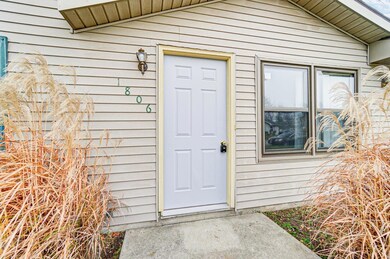 1806 Dallas St, Auburn, IN 46706 - photo 6