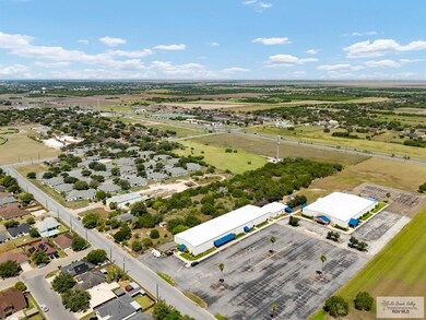 825 E Vinson Ave, Harlingen, TX 78550 - photo 7