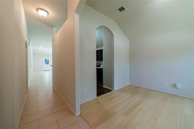 6818 Hampden Point Ct, Houston, TX 77040 - photo 2