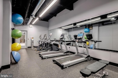 204 S 17th St unit 5H, Philadelphia, PA 19103 - photo 5