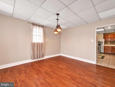 48 N 3rd St, Saint Clair, PA 17970 - photo 7