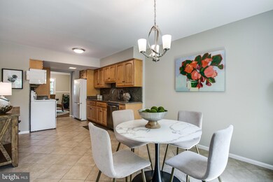 2918 Cashel Ln, Vienna, VA 22181 - photo 3