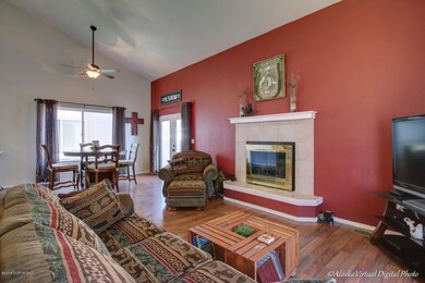 Leah Living room 4