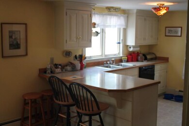 9 Cook St unit 2, Kittery, ME 03904 - photo 4