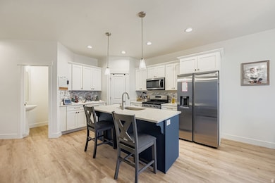 1028 N Freeman Dr, Saratoga Springs, UT 84045 - photo 6