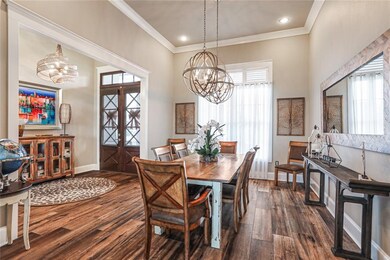 Lovely dining room