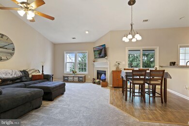 12952 Grays Pointe Rd unit C, Fairfax, VA 22033 - photo 4