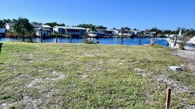 5563 Sir Walters Way, North Fort Myers, FL 33917 - photo 7