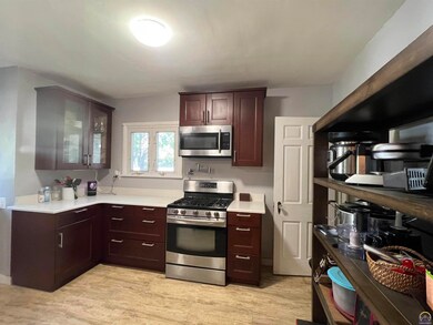 1849 SW Pembroke Ln, Topeka, KS 66604 - photo 6