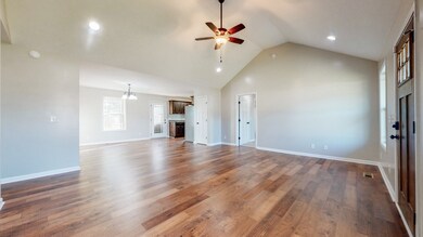 106 Blue Grass Dr, Shelbyville, TN 37160 - photo 5