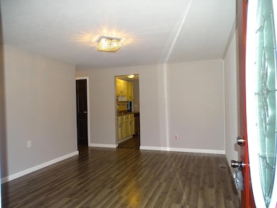 2080 Shawbury Ct W, Columbus, OH 43229 - photo 7