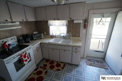 8414 27th Ave, Plattsmouth, NE 68048 - photo 4