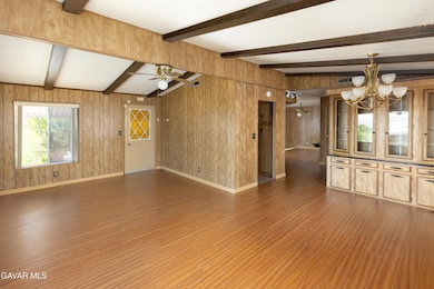 JS_275SouthWorthingtonSt_00009