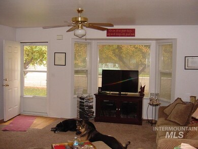 1012 E Sherman Ave, Nampa, ID 83686 - photo 2