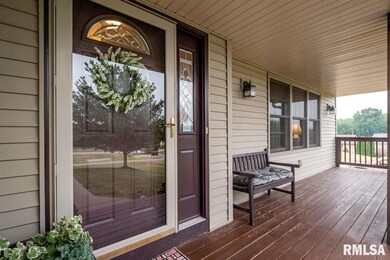 5923 Wisconsin Ave, Davenport, IA 52806 - photo 4