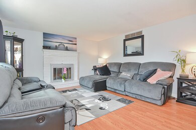 16 Academy Dr, Nashua, NH 03064 - photo 2