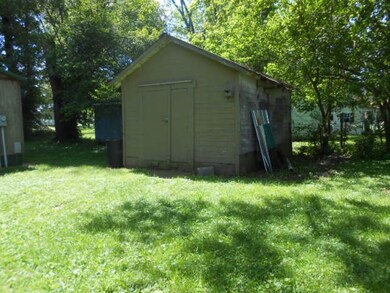 420 E Matilda St, Elnora, IN 47529 - photo 2