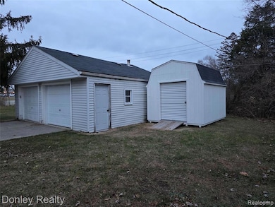 2835 Doyle St, Marlette, MI 48453 - photo 3