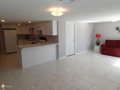 Living Room (4)