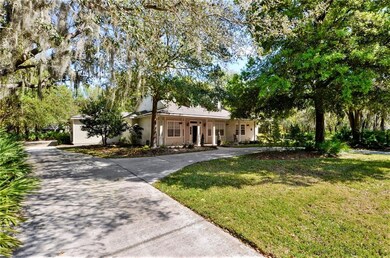 Circular Driveway/Side Load Garage