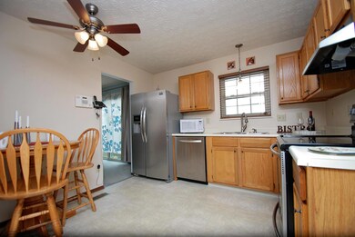 Eat In Kitchen