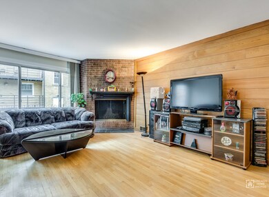 2903 W Glenlake Ave, Chicago, IL 60659 - photo 2