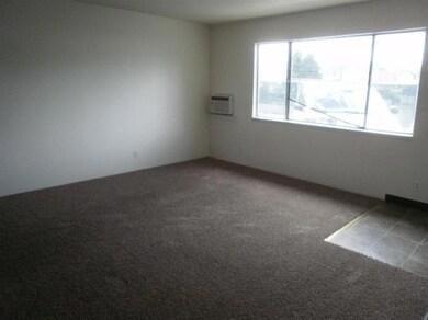 1310 Rogue River Hwy, Grants Pass, OR 97527 - photo 4