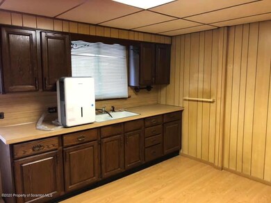 1217 Hampton St unit 19, Scranton, PA 18504 - photo 3