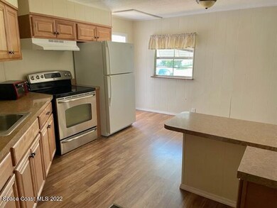 Kitchen / Island