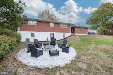 820 N Franklin St, Pottstown, PA 19464 - photo 4