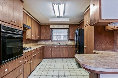 1903 Lawyer Place, College Station, TX 77840 - photo 4