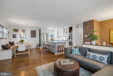 813 Yorktown St, Lansdale, PA 19446 - photo 7