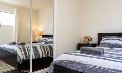 274 N Dominguez Place unit A, Azusa, CA 91702 - photo 6