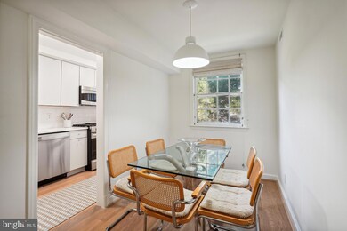 2722 Ordway St NW unit 2, Washington, DC 20008 - photo 4