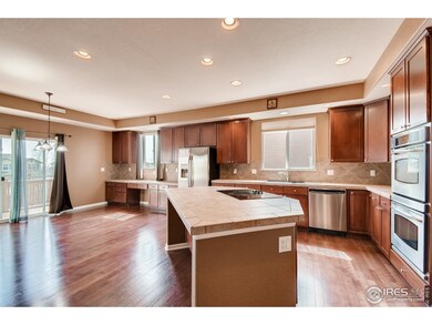 GOURMET KITCHEN