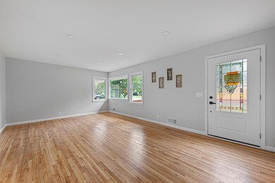 5307 Newton Ave N, Minneapolis, MN 55430 - photo 3