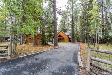 17105 Blue Heron Dr unit 2, Bend, OR 97707 - photo 2