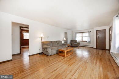 897 Old Schuylkill Rd, Pottstown, PA 19465 - photo 4