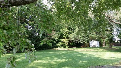 8811 Maple Rd, Louisville, KY 40229 - photo 2