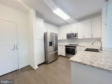 Enclave unit S-304, Fairfax, VA 22031 - photo 5