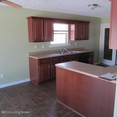 305 Misty Brooke Dr, Mount Washington, KY 40047 - photo 4