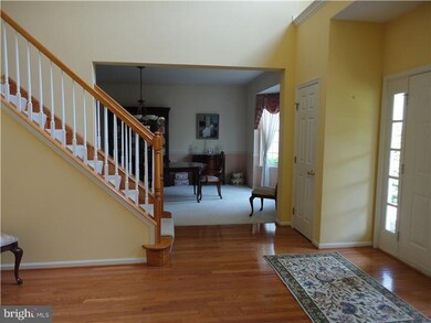 406 Forest Ln, North Wales, PA 19454 - photo 5