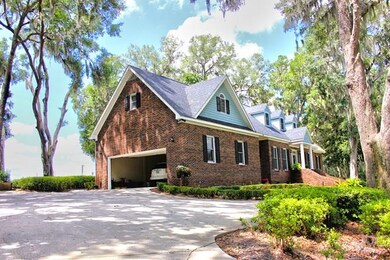 1038 River Dr SW, Darien, GA 31305 - photo 3