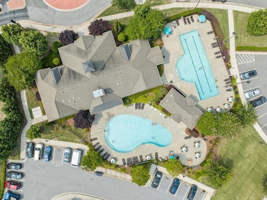 10122 Glen Autumn Rd, Raleigh, NC 27617 - photo 3