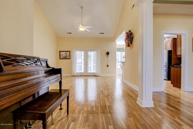 1674 Scotts Hill Loop Rd-large-001-8-77