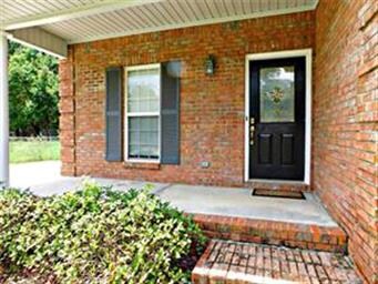 Great curb appeal!