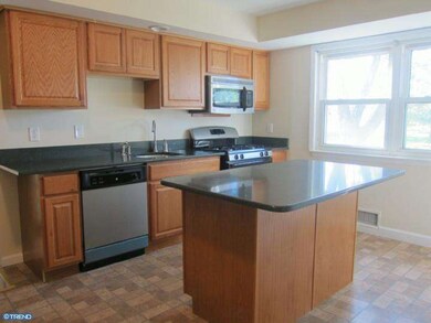 37 Maple Stream Rd, East Windsor, NJ 08520 - photo 4