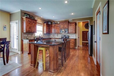 5938 Theden St, Shawnee, KS 66218 - photo 6